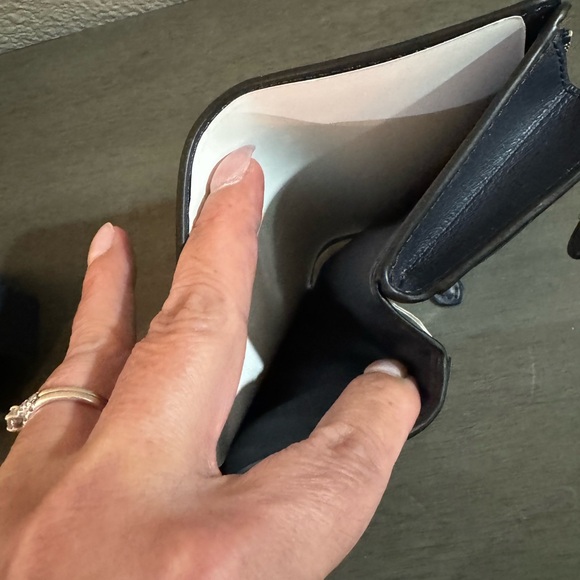 Coach NWT Perforated Signature Leather Medium Corner Zip Wallet - Picture 4 of 5